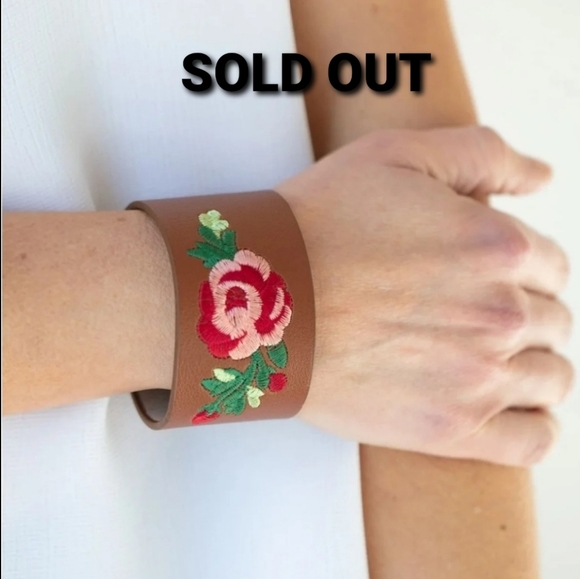 REBEL ROSE Bracelet